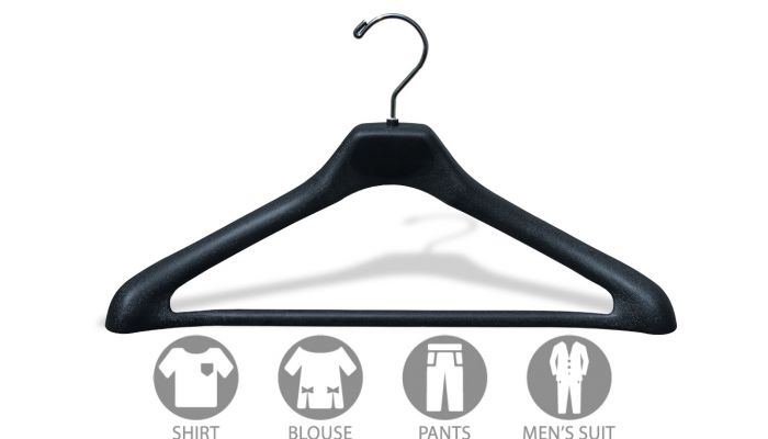 Black Plastic Clothes Hangers 17